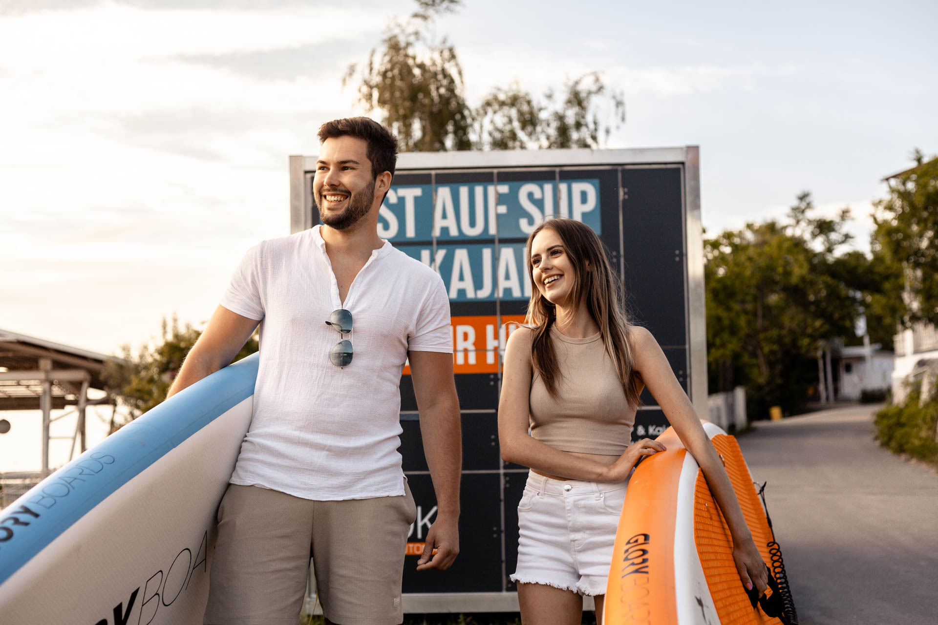 SUP & Kayak Automat in Wien an der neuen Donau